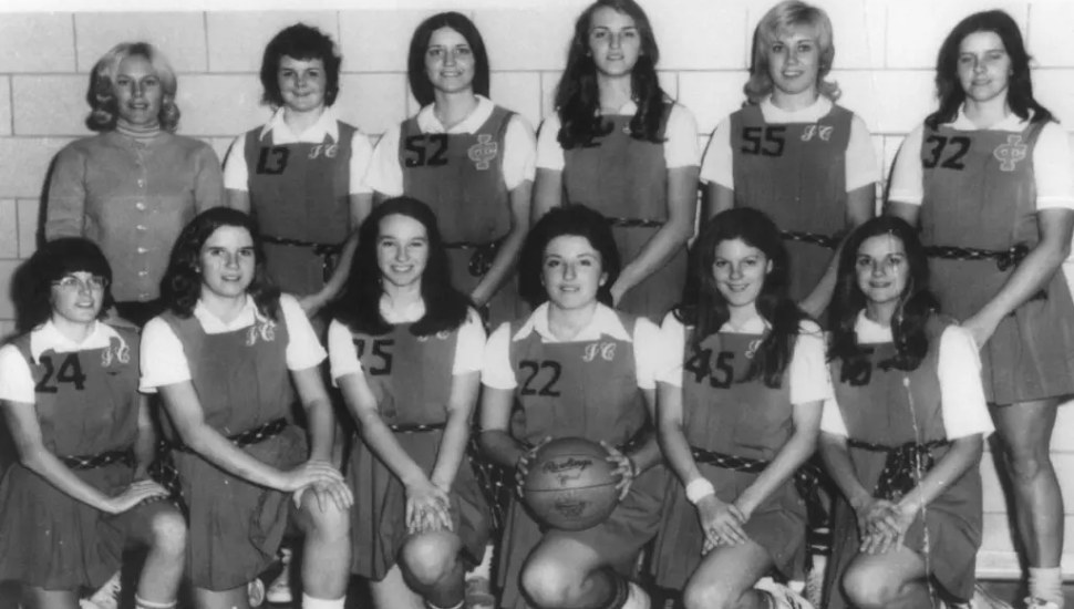A team photo of the Mighty Macs, the women's basketball team of Immaculata University.