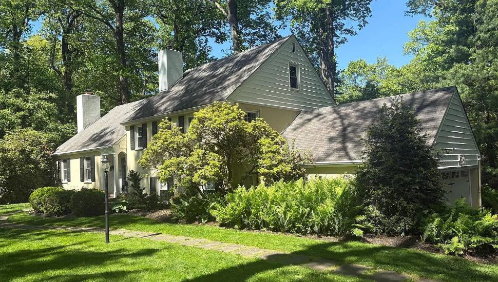 290 Forest Hills Circle in Devon.