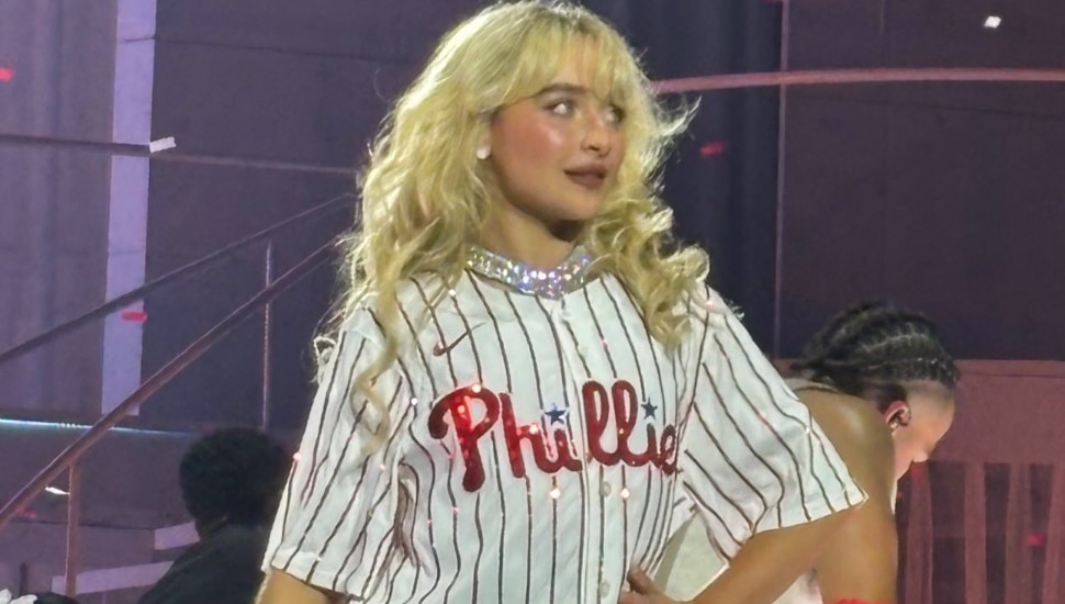 Sabrina Carpenter takes the stage at the Wells Fargo Center